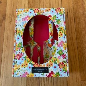 Cynthia Rowley garden tool set